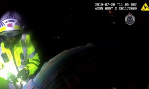 Tourist helps police make an arrest