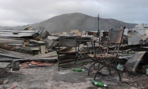 One dead, 1,200 homeless after massive settlement fire in Cape Town