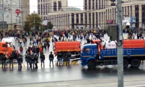 Tens of thousands attend opposition protest in Moscow