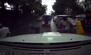 Police Pursuit Ends in Street