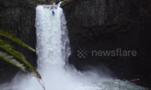 Courageous professional kayaker descends monster 90ft waterfall in Oregon