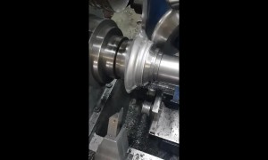 Metal spinning machine in UK satisfyingly crafts pie tin