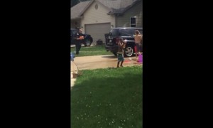 400 Students Skip Class, Show Up To Sing To Teacher Battling Cancer