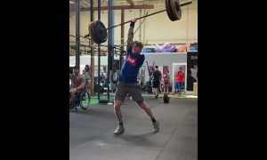 Incredible footage of the fittest one-arm man on Earth! 