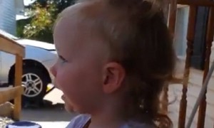 Toddler can't hold back her happiness after dad arrives home