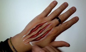 Artist shows off insanely realistic Halloween claw mark