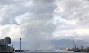 Huge Waterspout Heads Toward Waterfront