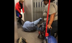 Man with no legs pranks Southwest flight attendant