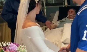 This couple gets married at the ICU in front of the bride's dying father! 