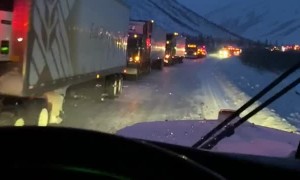 Alaskan Highway Backs Traffic due to Severe Weather Conditions