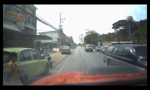 Mother Dives into Traffic to Save Child