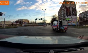 Ambulance Forgets to Close Back Doors