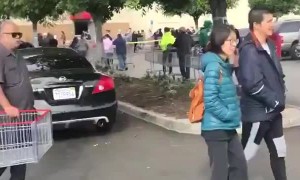 1 hour and 30 minute wait to get into Costco in Los Angeles