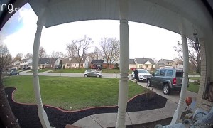 Spinning Pizza Delivery Guy