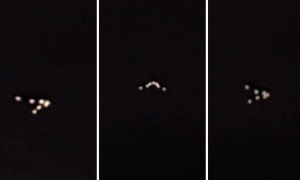 UFO light orbs in formation caught over Texas