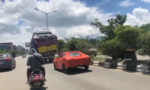Guy Converts Suzuki into Sports Car