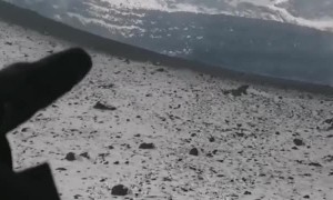 Hikers Record Their Experience Ascending the Active Volcano Popocatépetl