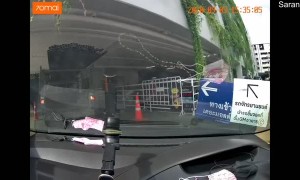 Square Steel Rods Slide off Truck into Car