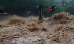 Neighborhood Experiences Massive Flooding
