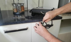 Son Loses Patience Try to Teach a Stuck Cord Trick