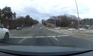 DashCam Captures Crazy Driver