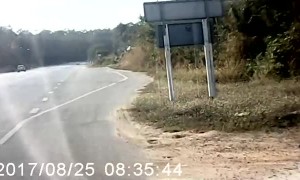 Warning Honk Won't Stop Swerving SUV