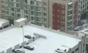 Texans hilarious make the most of freak snowstorm
