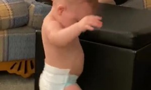 Dancing baby shows off hysterically adorable dance moves