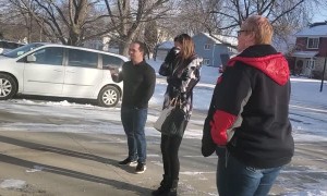 Strangers Gift Car to Single Mom