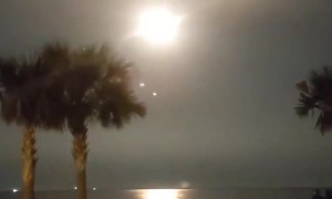 Jaw-dropping footage of SpaceX launch from Cape Canaveral