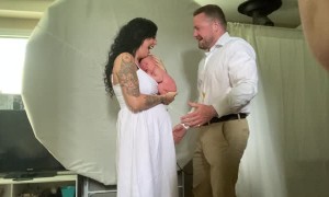 Perfect Smile Comes With a Surprise During Newborn Photoshoot