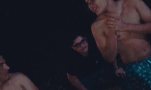 Guy Accidentally Punches His Friend in the Face