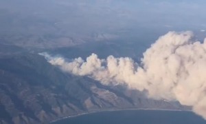 Airline passenger captures footage of Alisal Fire in Santa Barbara County