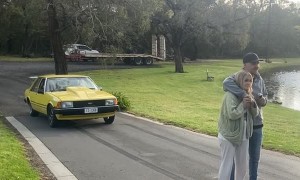 Spinning Tires Reveal Blue Smoke