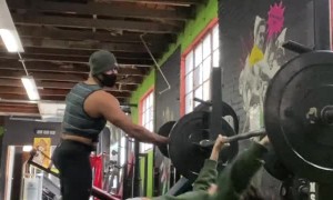 Lifter Stands Up for Herself
