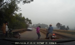 Rider Tries to Make a Tight Squeeze