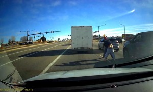 Drivers Fight in the Middle of the Street