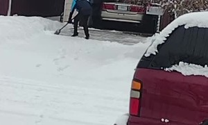Amazon Driver Helps 90-Year-Old Neighbor by Shoveling Driveway