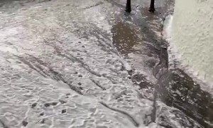 Storm Franklin: Man records next-level sea foam blanketing Bundoran