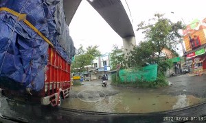 Overloaded Truck is  Tipsy