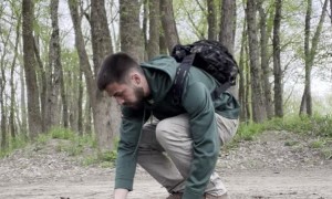 Tangled Robin Rescued From Fishing Line