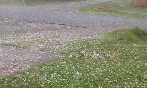Hailstorm in London, Arkansas