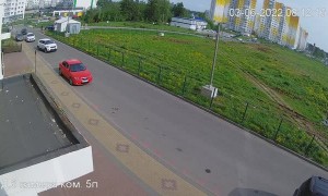 Traffic Accident Just Gets Worse