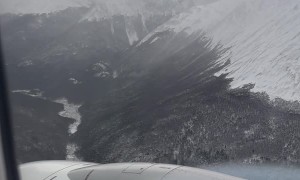 Flight Experiences Heavy Turbulence Over The Andes