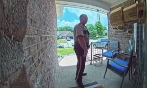 Kentucky Kid Closes Door on Cop