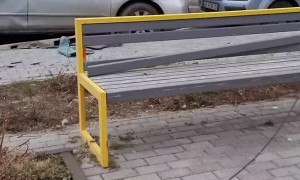 Doctor Catches Car Bombing on Camera in Ukraine