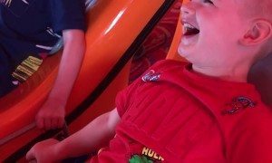 Boys Reaction to VR Roller Coaster Machine