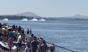 U-40 Hydroplane Flips