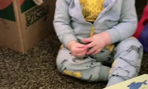 14-month-old baby shows off his vocabulary