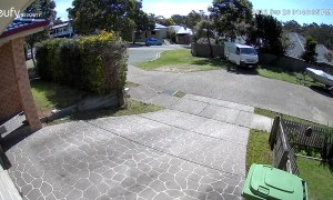 Van Goes Rolling Away